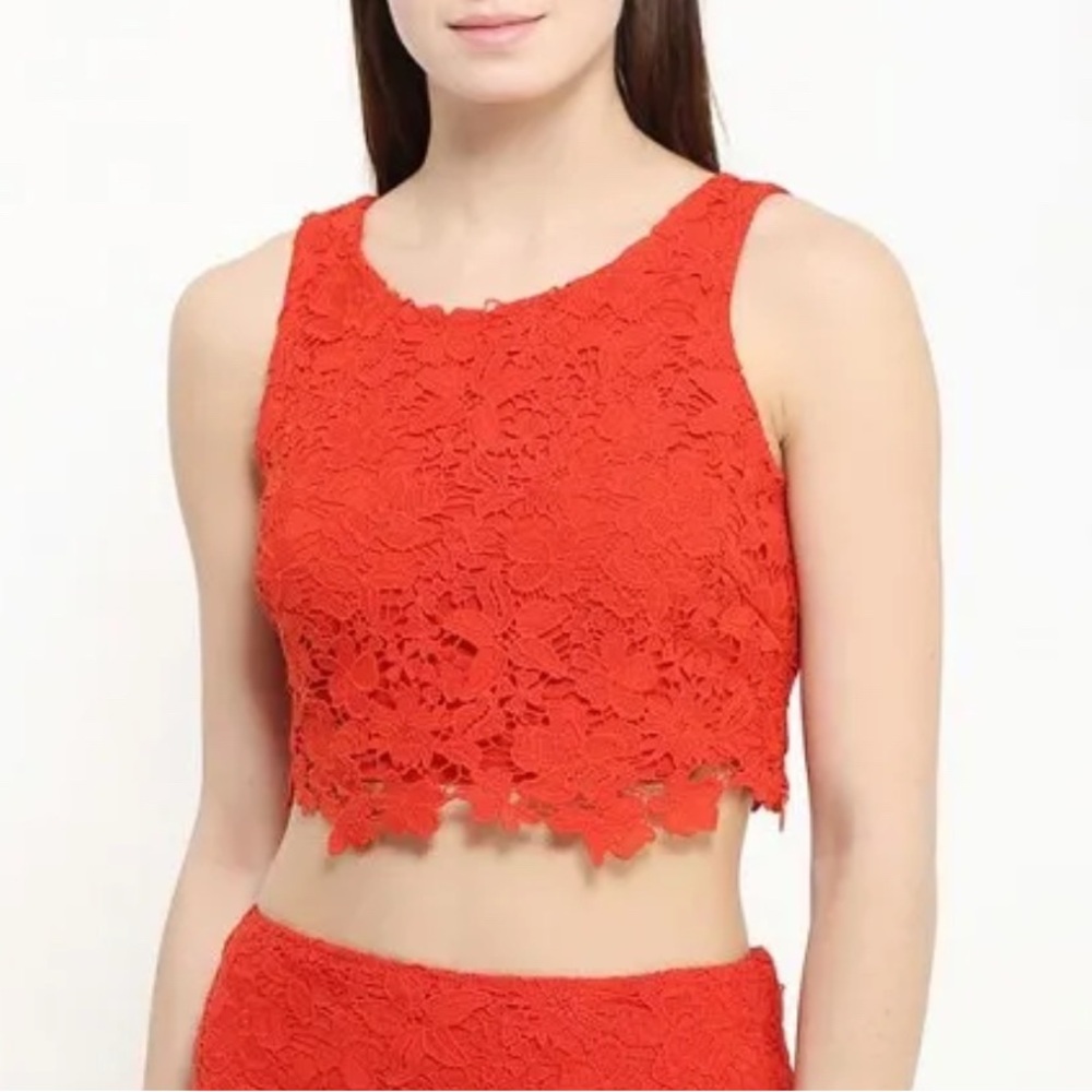 Bebe Orange-red floral appliqué lined crop tank w/side zip - size S